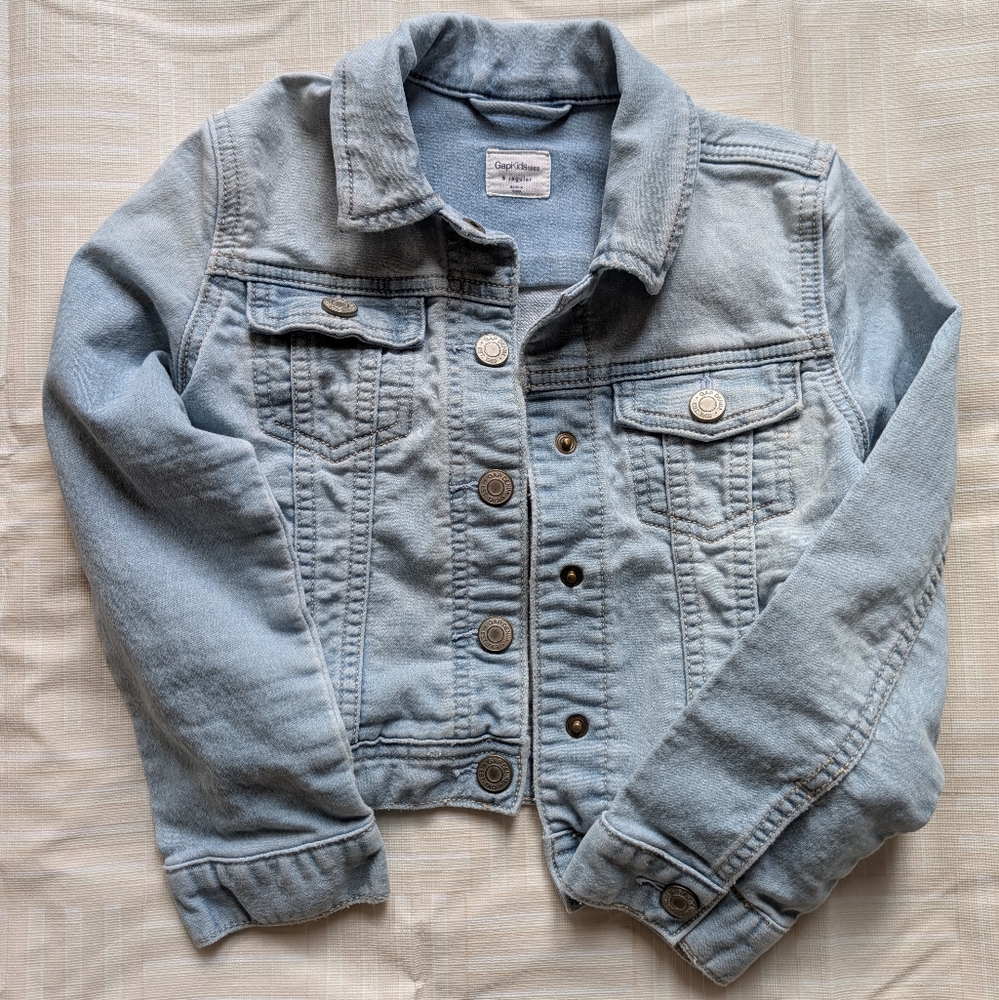 GAP Kids Light Blue Jean Jacket - Girls Size Small (6-7)